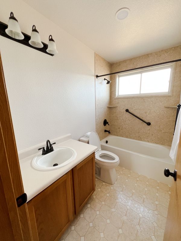 Top Bathroom Remodeling Companies in Harriman, TN